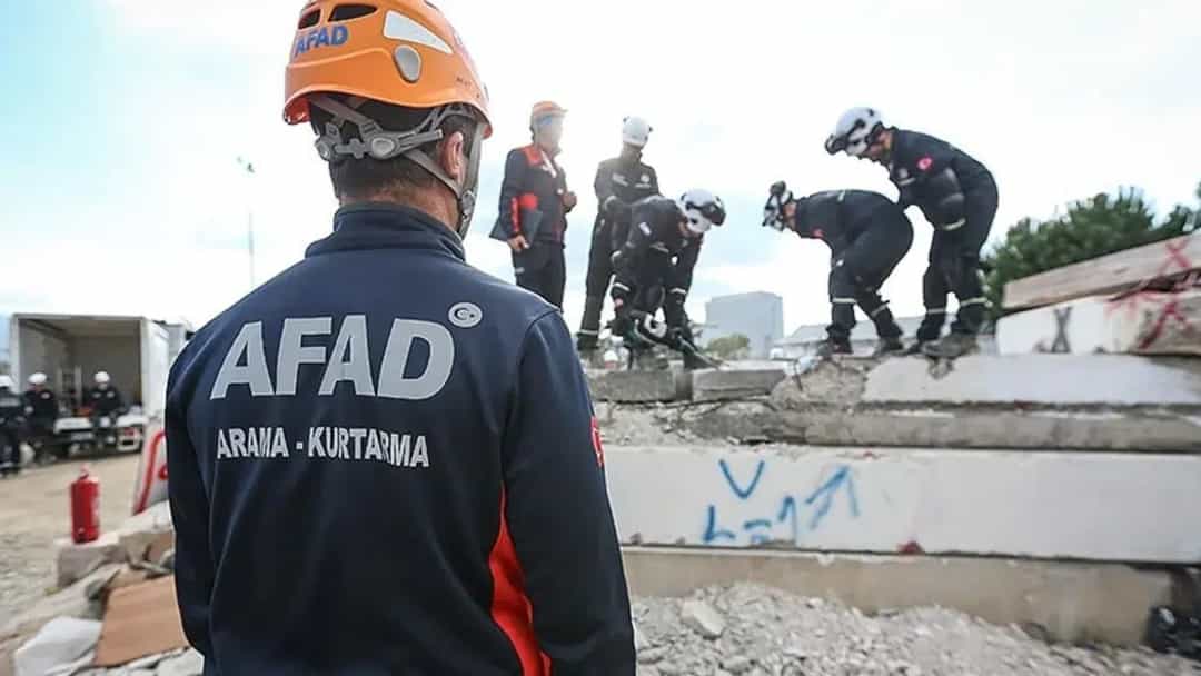 AFAD ekipleri: 6 Şubat hafızalarımızdan silinmiyor görseli