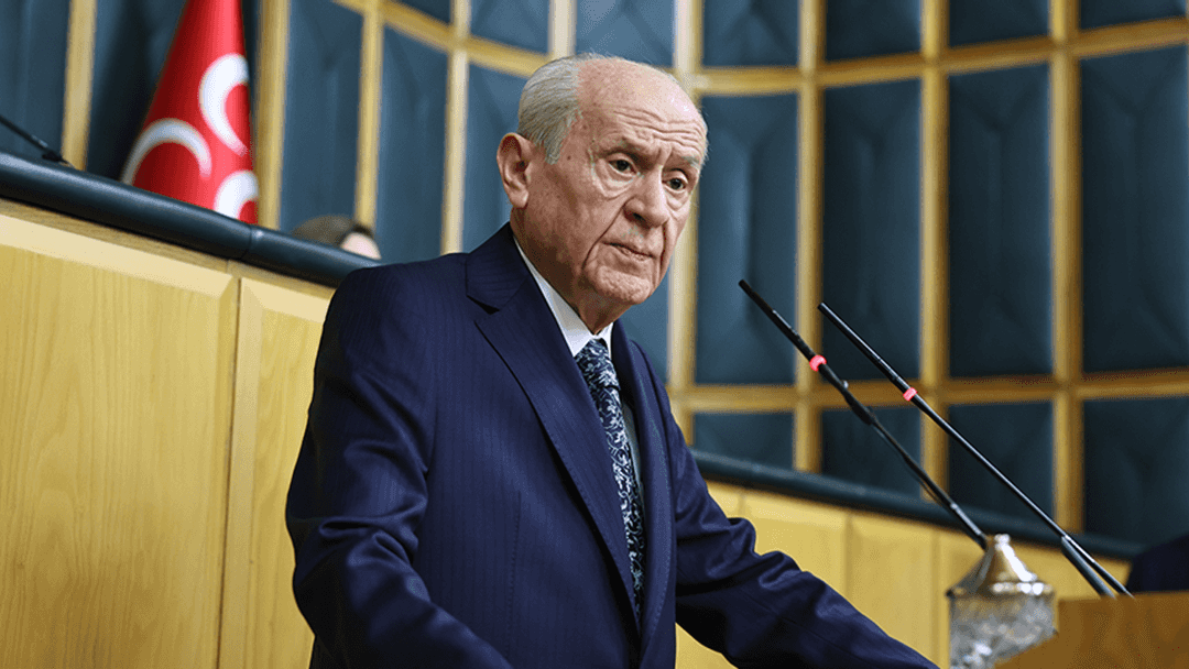 Hayırdır Özgür Bey, darbe mi düşünüyorsun görseli
