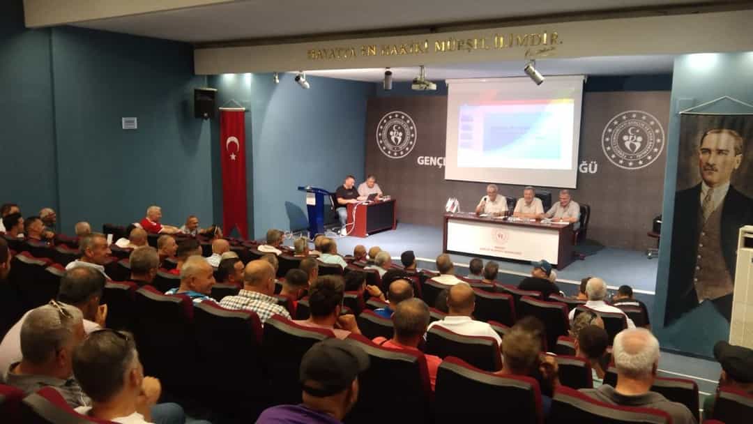 2025-2026 amatör futbol sezon öncesi istişare toplantısı düzenlendi görseli