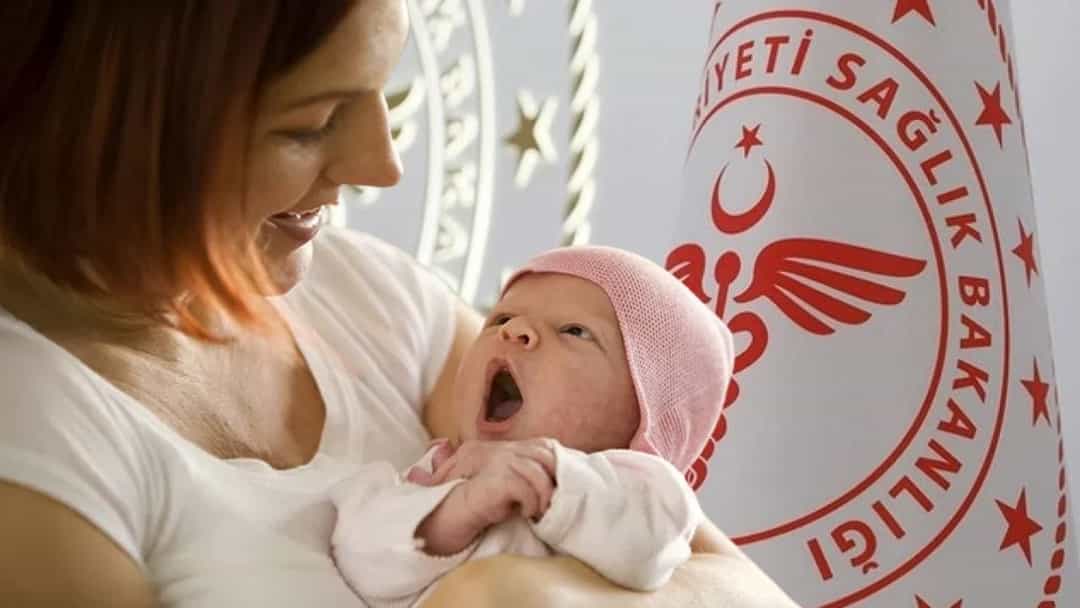 Anne adaylarına dijital destek: Sağlık Bakanlığından ücretsiz mobil uygulama görseli