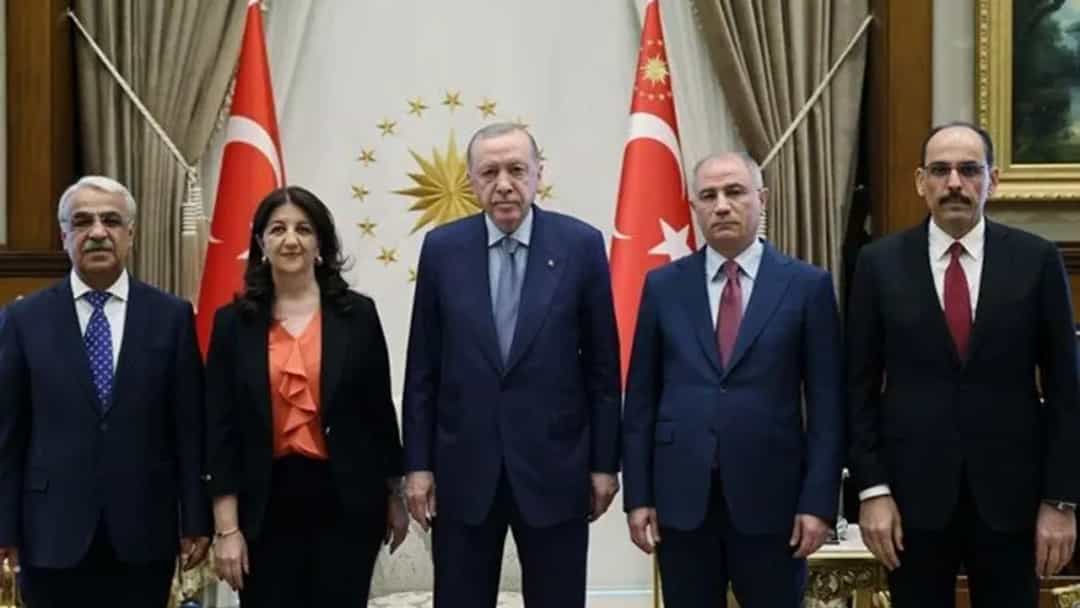 Cumhurbaşkanı Erdoğan ve Dem Parti heyetinin görüşmesi sona erdi görseli