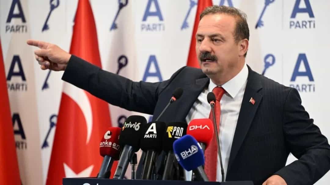 Yavuz Ağıralioğlu'ndan sert mesaj: Lanet olsun pkk'ya, rahmet olsun evlatlarımıza görseli