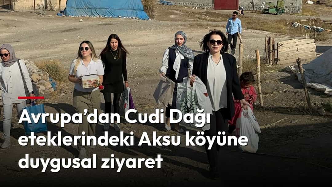 Avrupa’dan gelen ziyaretçiler Aksu köyünde yürürken