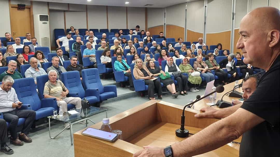 Ak Parti Çanakkale Milletvekili Ayhan Gider: Biz suç işleyeni ihraç ederiz kahraman ilan etmeyiz görseli