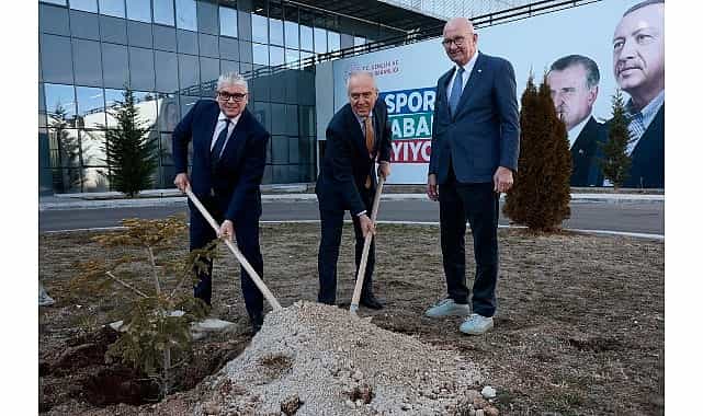 2026 UEC Avrupa Pist Bisikleti Şampiyonası Kapsamında Konya’da Anlamlı Ağaç Dikimi görseli