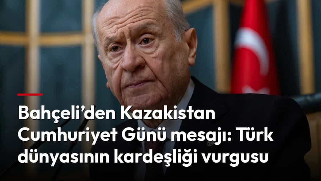 Devlet Bahçeli, kürsüde konuşma yaparken