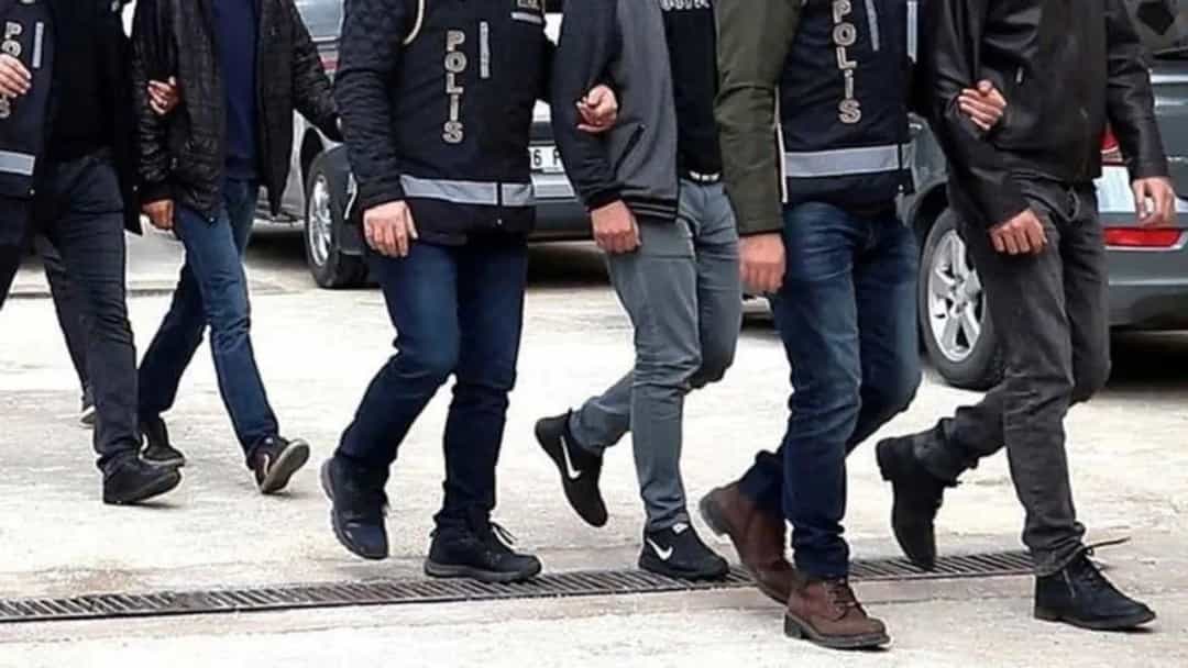 60 ilde eş zamanlı FETÖ operasyonu: 371 gözaltı kararı görseli