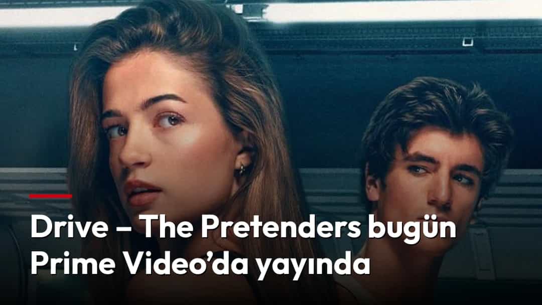 Ön planda genç bir kadın, arka planda ise genç bir erkek kameraya bakıyor.