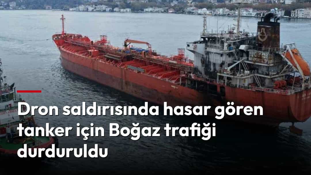 Hasar gören tanker, Boğaz’da römorkörler eşliğinde ilerliyor.