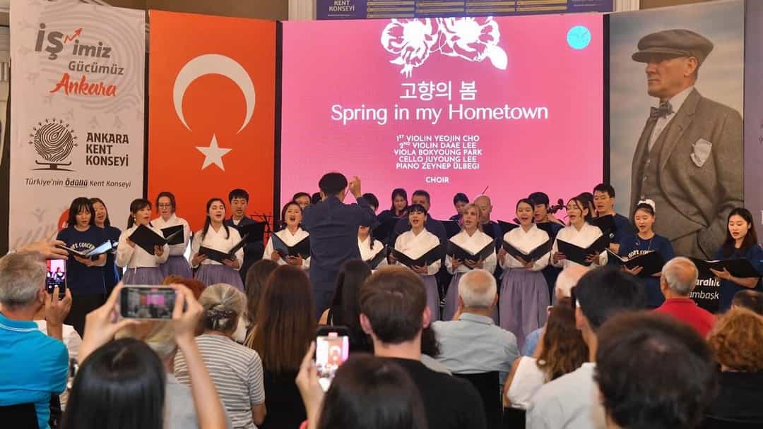 Güney Koreli sanatçılardan engelli bireylere AKK’de moral konseri görseli