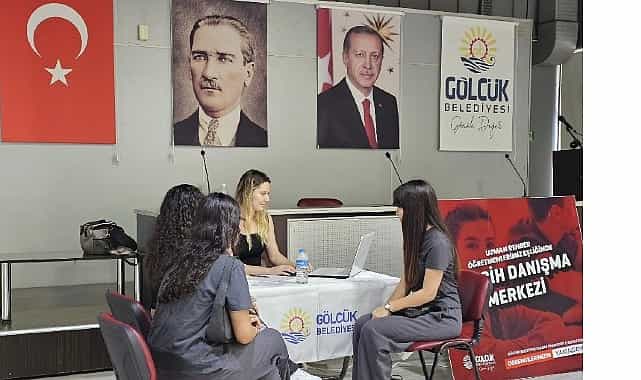 Gölcük Belediyesi Üniversite Tercih Merkezi Gençlerin Yanında görseli