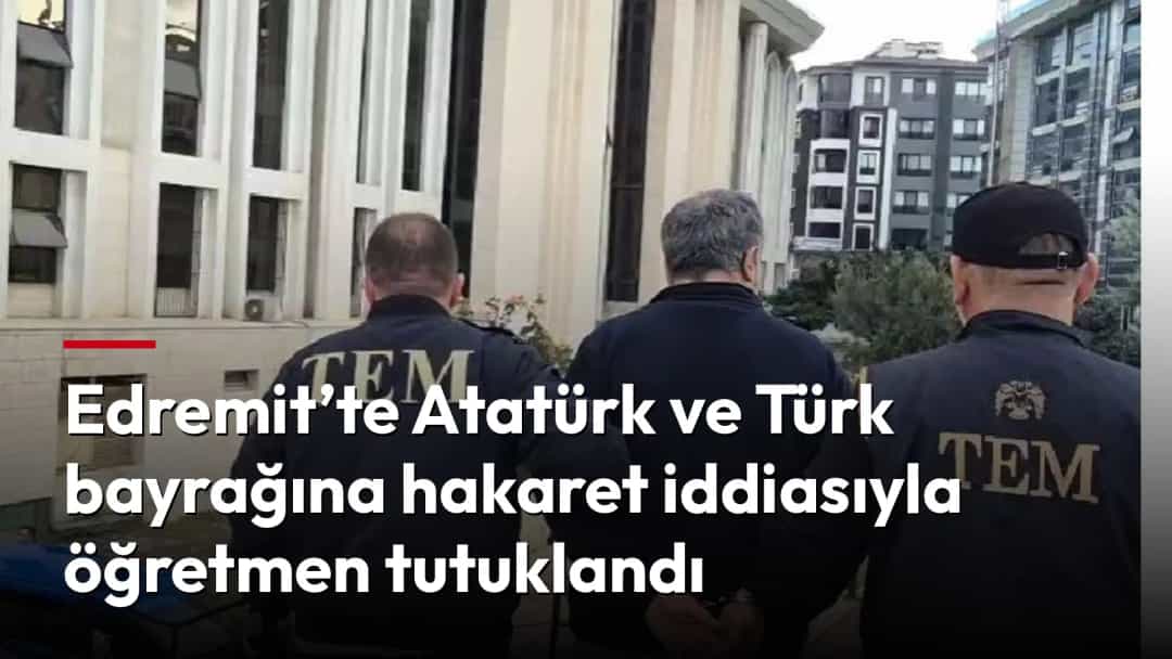TEM ekipleri, bir kişiyi adliye binasının önünde eşlik ederek götürüyor.