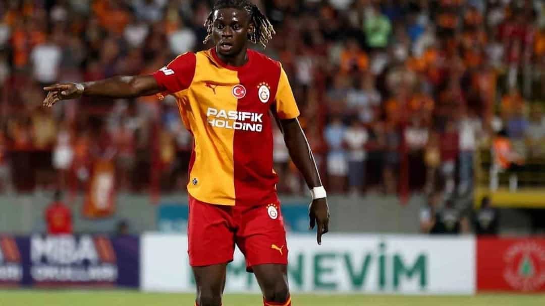 Galatasaray formasıyla sahada mücadele eden Lesley Ugochukwu