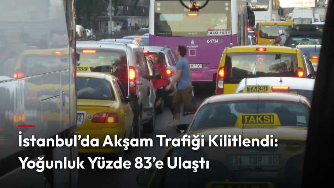 İstanbul'da yoğun trafikte taksiler ve otobüsler