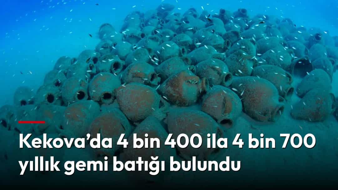 Deniz tabanında, antik gemi batığından kaldığı düşünülen çok sayıda amfora bir arada duruyor.