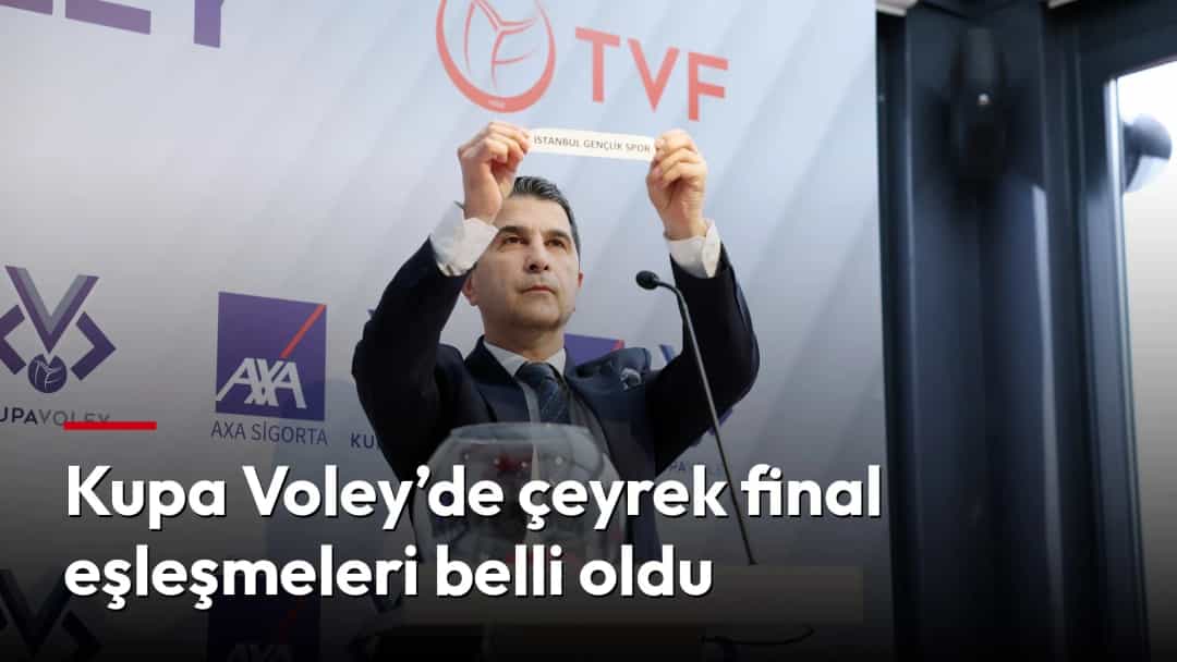 Kupa Voley çeyrek final kura çekiminde bir görevli kura topundan çıkan kâğıdı gösteriyor.