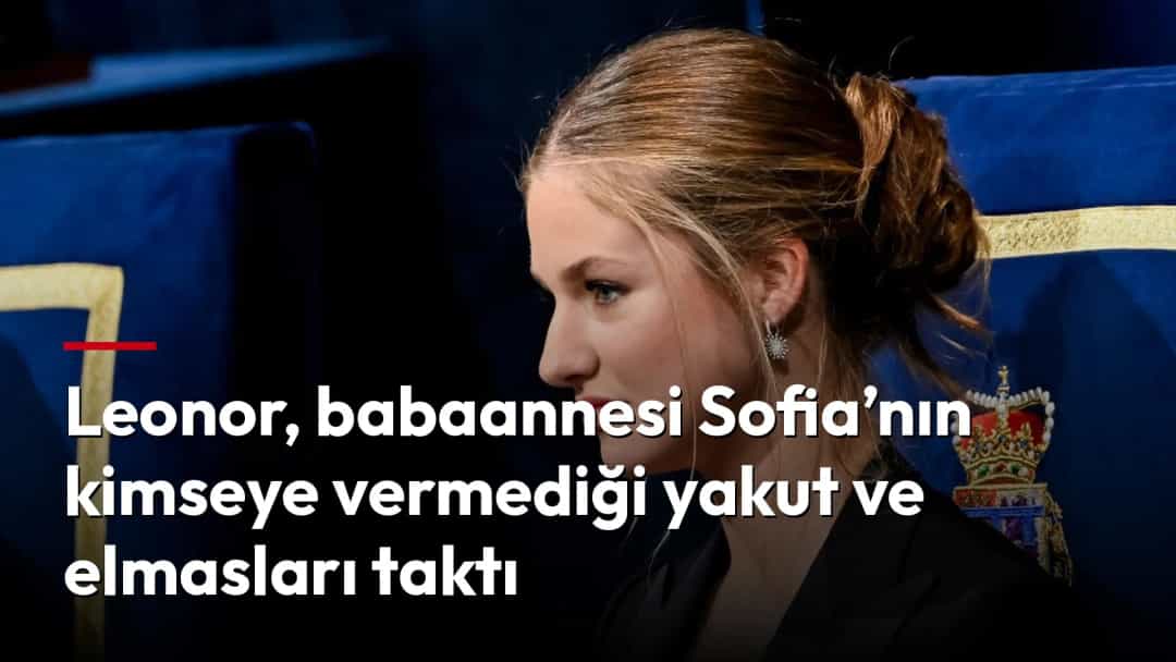 Leonor, siyah kıyafeti ve sallantılı küpeleriyle bir etkinlikte yan profilden görülüyor.