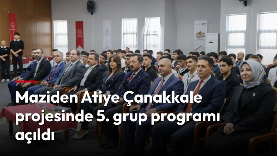 Maziden Atiye Çanakkale programının açılışında salonda oturan katılımcılar ve protokol üyeleri