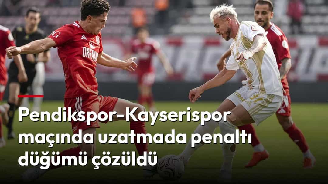 Kırmızı ve beyaz formalı futbolcular maç sırasında topa müdahale etmek için mücadele ediyor.