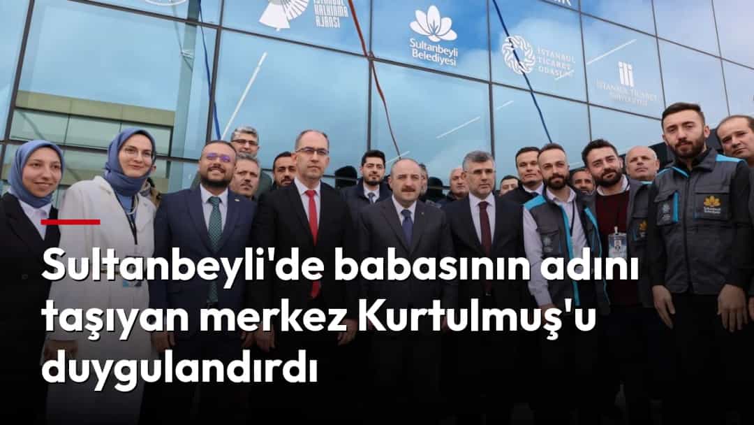 Numan Kurtulmuş ve beraberindekiler Sultanbeyli'deki merkezin önünde.