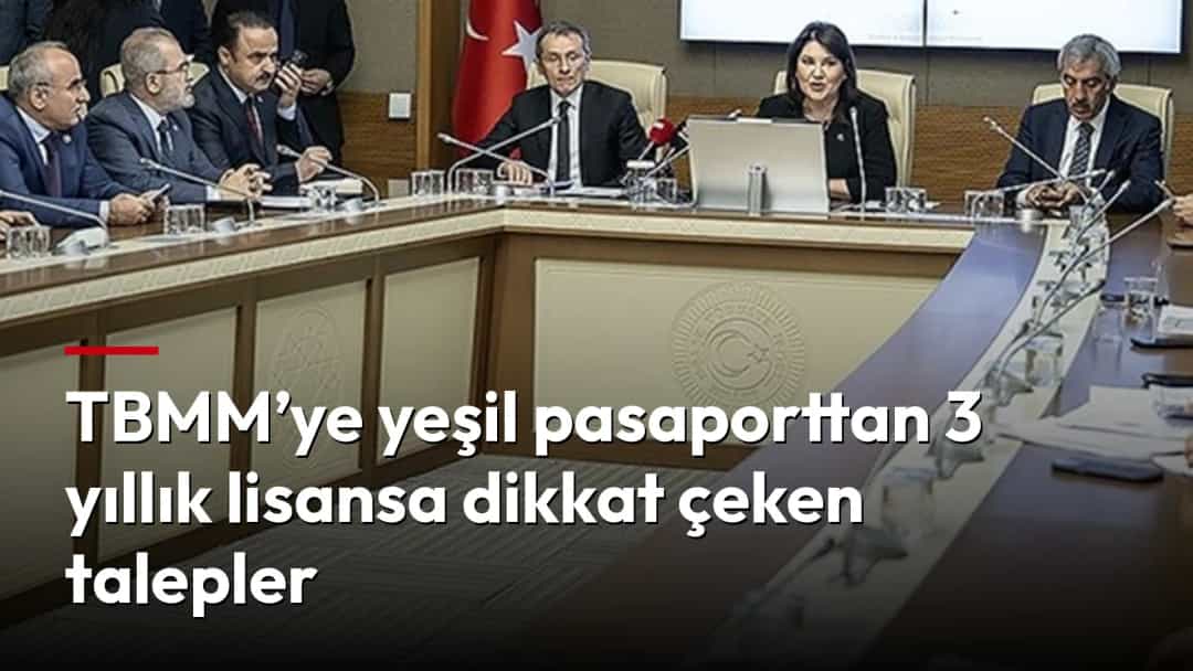 TBMM Dilekçe Komisyonu üyeleri, komisyon toplantı salonunda uzun bir masa etrafında bir araya geldi.