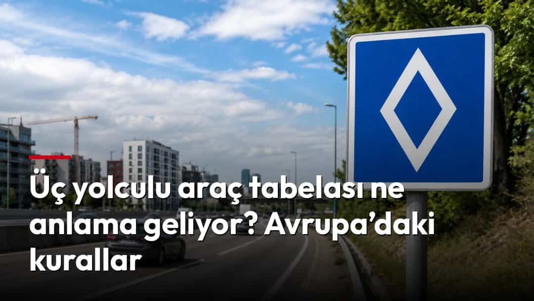 Trafik yoğunluğu olan bir yolda, üç veya daha fazla yolcu taşıyan araçlara ayrılmış şeridi belirten mavi elmas işaretli tabela.