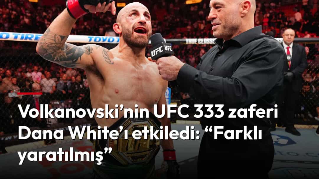 Alexander Volkanovski, UFC kemerini takmış halde kafeste röportaj verirken