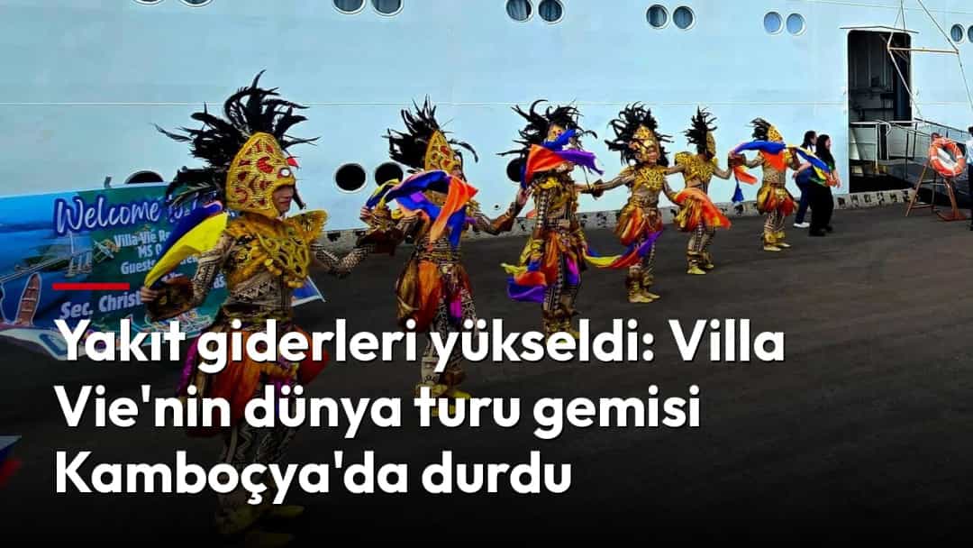 Villa Vie yolcu gemisi, limanda karaya çıkan dansçıları karşılarken