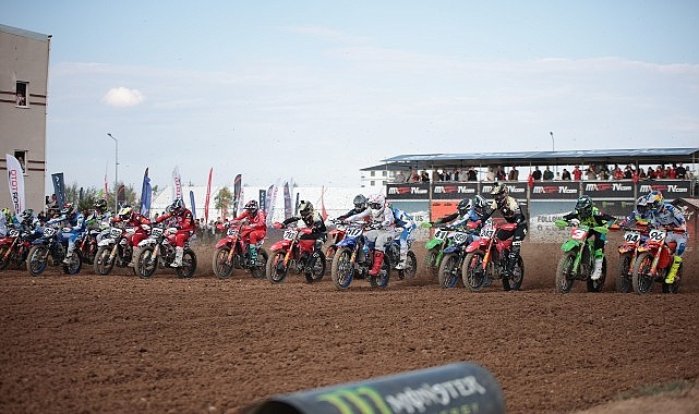 MXGP Türkiye Dünyayı Ekranlara Kilitledi görseli