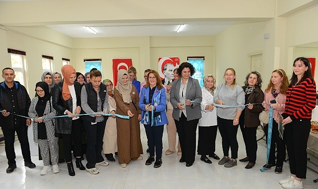 Ahmet Yesevi Mahallesi Kadın Dayanışma ve Yardımlaşma Derneği yeni merkezinde görseli