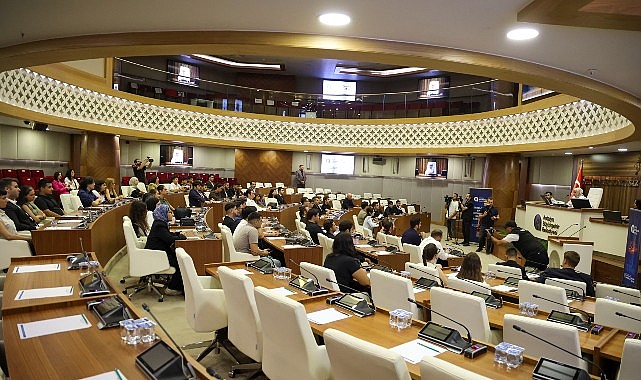 Büyükşehir Gençlik Meclisi kentin geleceğine ışık tutuyor görseli