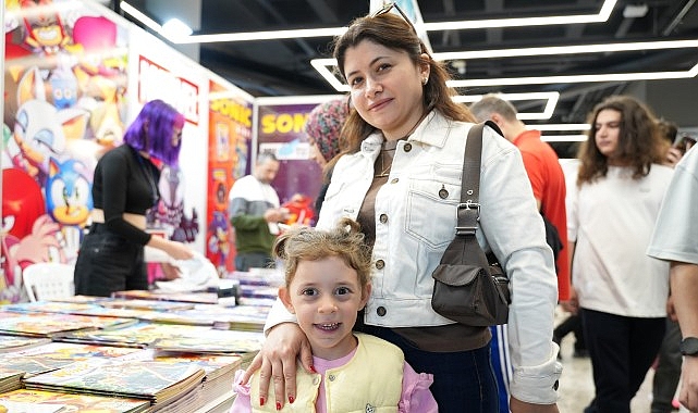 Bu fuarda kitap sevgisi anneden başlar görseli