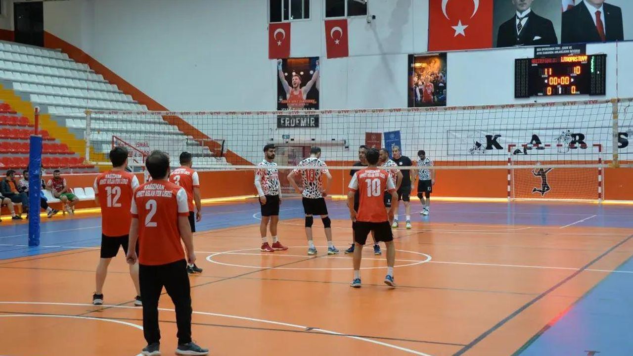 3. Kamu Spor Oyunları Kapsamında Voleybol Turnuvası başladı görseli