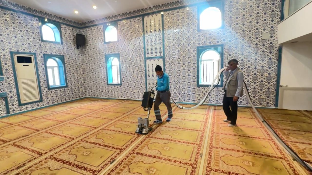 Eyyübiye'de Periyodik Cami temizlikleri devam ediyor görseli