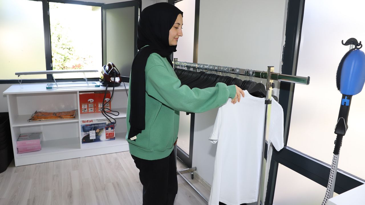 Kent çamaşırhanesi öğrencilerin gözdesi oldu görseli