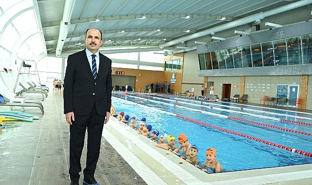 Konya Büyükşehir’in 20 İlçede 15 Bin Öğrenciye Yüzme Öğretiyor görseli