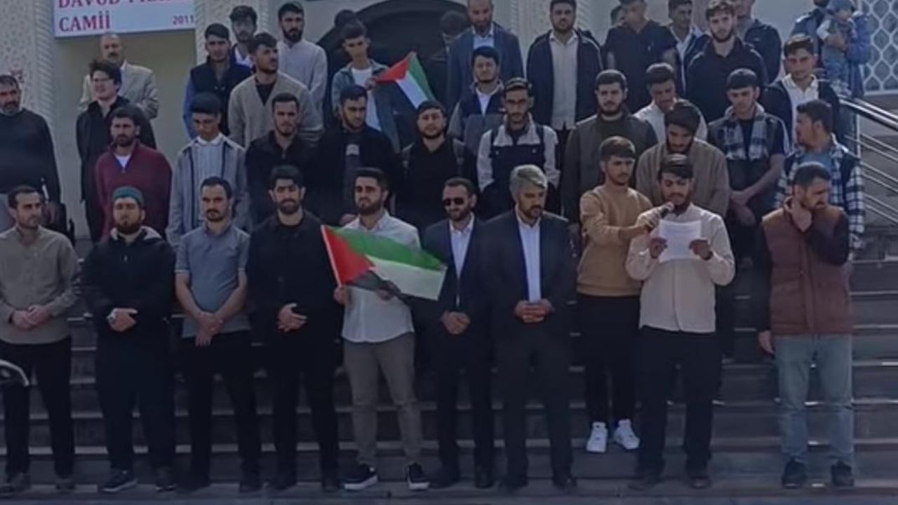 Kars'ta ilk Kıblemiz Mescid-i Aksa etkinliği düzenlendi görseli