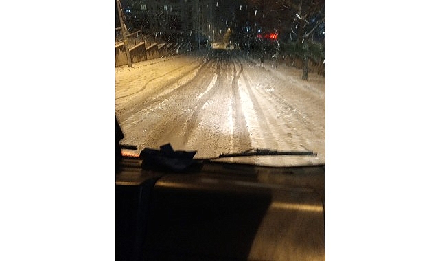 Maltepe Belediyesi kar yağışına karşı teyakkuzda görseli