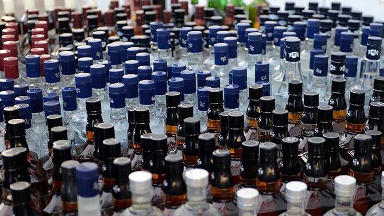 İstanbul’da sahte içki operasyonu: 9 gözaltı görseli