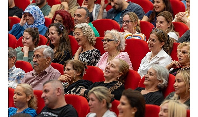 5. Yenişehir Komedi Oyunları Festivali binlerce sanatseveri ağırladı görseli