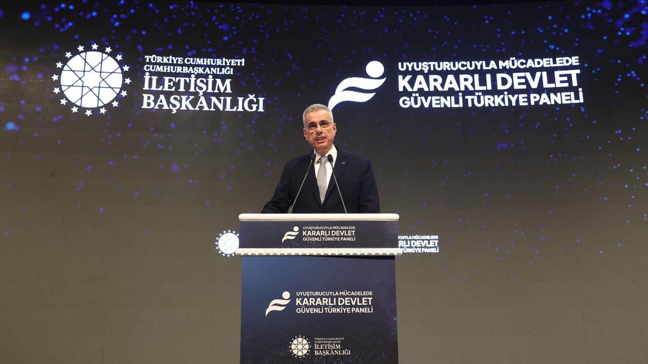 Sağlık Bakanı Memişoğlu: Sigara bırakma polikliniği sayımızı 476'dan bin 250'nin üzerine çıkardık görseli
