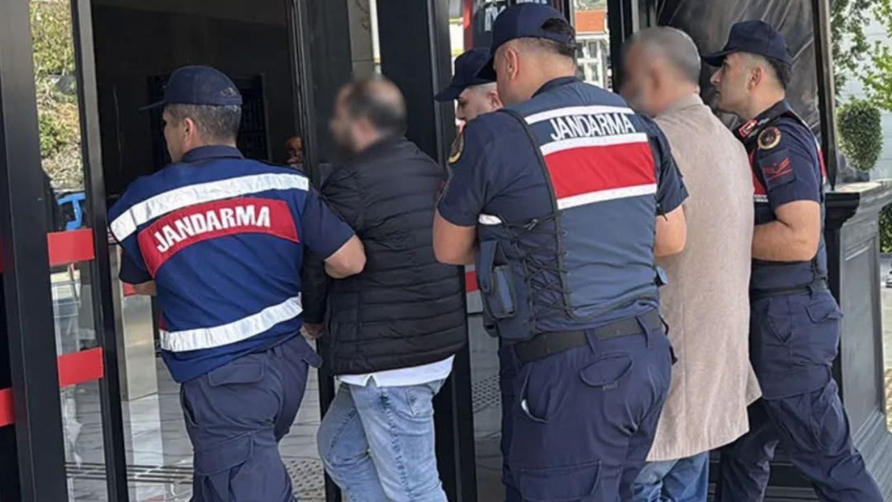 Alanya’da sahte pasaportla 24 milyon liralık arsa vurgunu: 6 gözaltı görseli