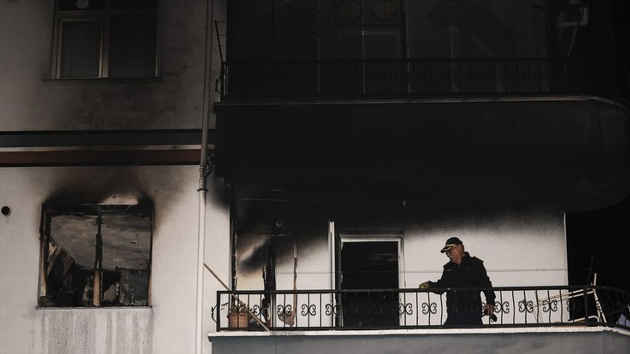 ra’da apartman dairesinde patlama: Bir kişi yaralı görseli