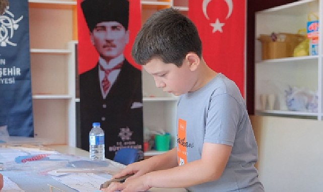 Başkan Çerçioğlu’ndan Geleceğin Mühendislerine İlk Adım: Model Uçak Kursları Başladı görseli