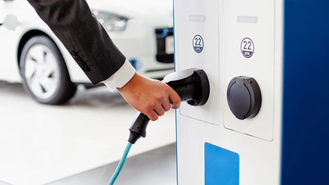 Elektrikli araç şarj altyapısı büyümeye devam ediyor görseli