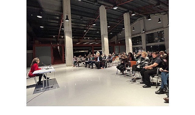 Nilüfer’de distopyada kadın kimliği tartışıldı görseli