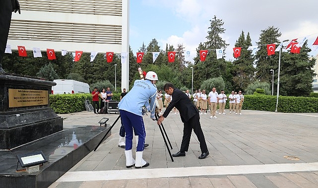 Başkan Vekili Büşra Özdemir Zafer Bayramı kutlamalarına katıldı görseli