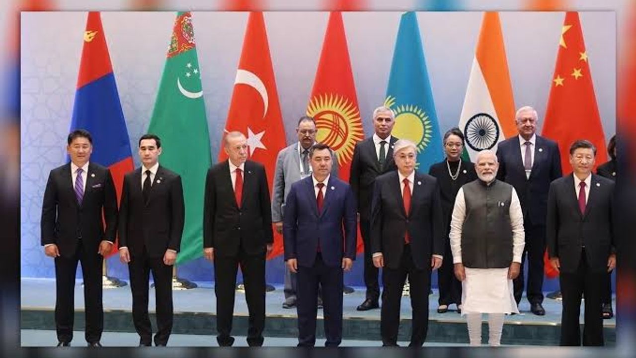 Şanghay İşbirliği Örgütü Zirvesi: Türkiye dengeleyici rolünü güçlendiriyor görseli