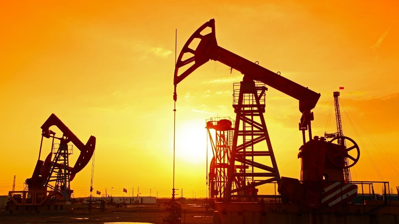 Brent petrol 63,96 dolardan işlem görüyor görseli