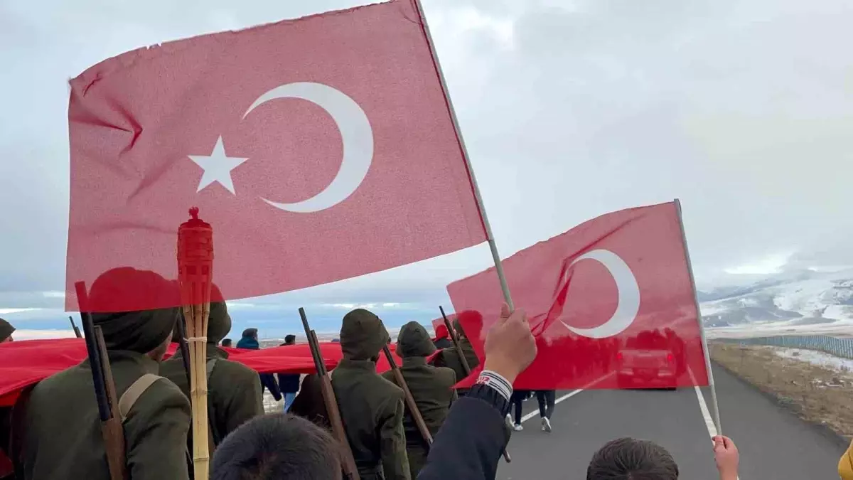 Kars’ta Sarıkamış Şehitlerine Saygı Nöbeti görseli